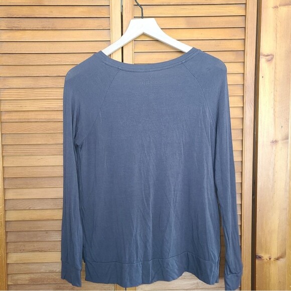 American Eagle Long Sleeve Soft & Sexy Graphic Shirt Size XS - Picture 9 of 9